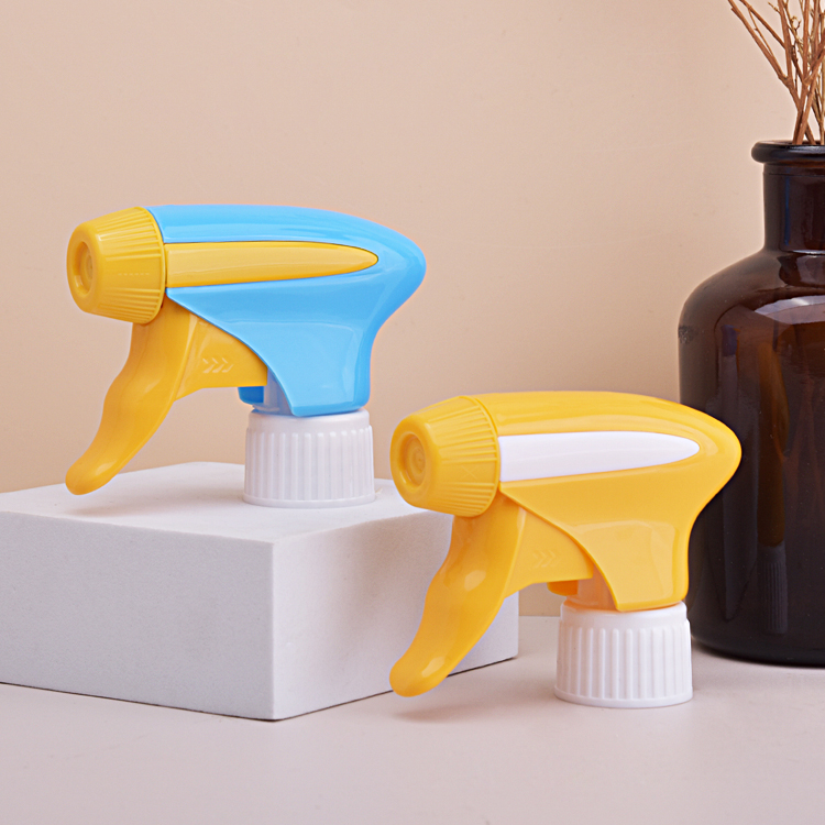 Wholesale Upside Down Liquid Soap Trigger Sprayer Pump 28mm Inverted Water Trigger Spray for Garden Kitchenette Cleaning