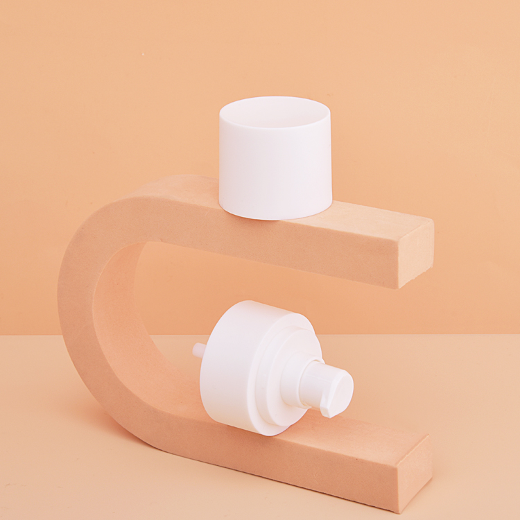 Custom Color Logo Cosmetic Packaging Plastic 24/410 Smooth Lotion Pump 0.15cc 0.2cc White Liquid Dispenser Cream Pump