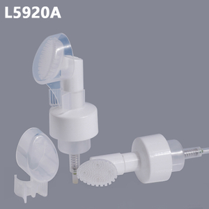 Manufacture Wholesale Custom Logo Foaming Soap Travel Foam Dispenser Foam Wash Bottle with Silicone Brush,Foam Pump Bottle With Brush