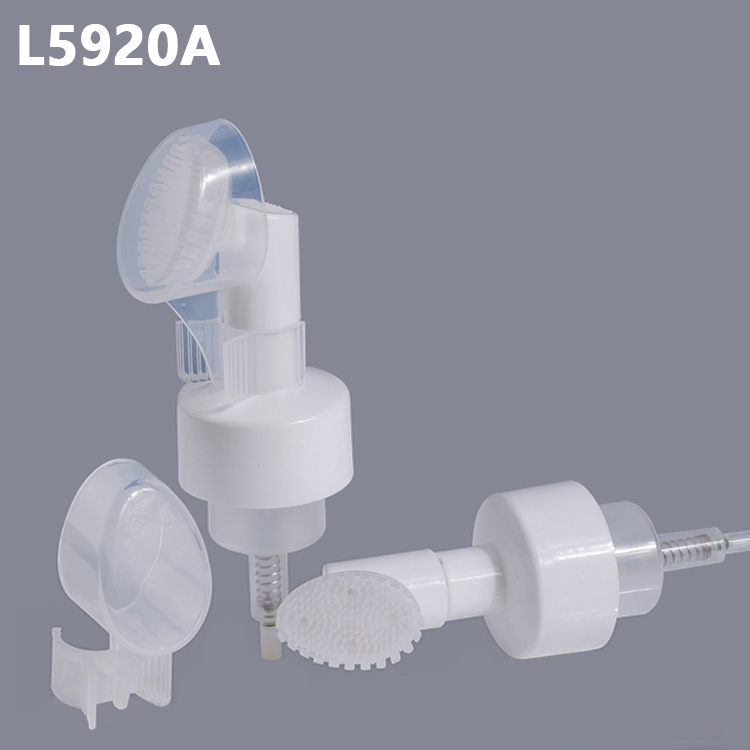 Manufacture Wholesale Custom Logo Foaming Soap Travel Foam Dispenser Foam Wash Bottle with Silicone Brush,Foam Pump Bottle With Brush
