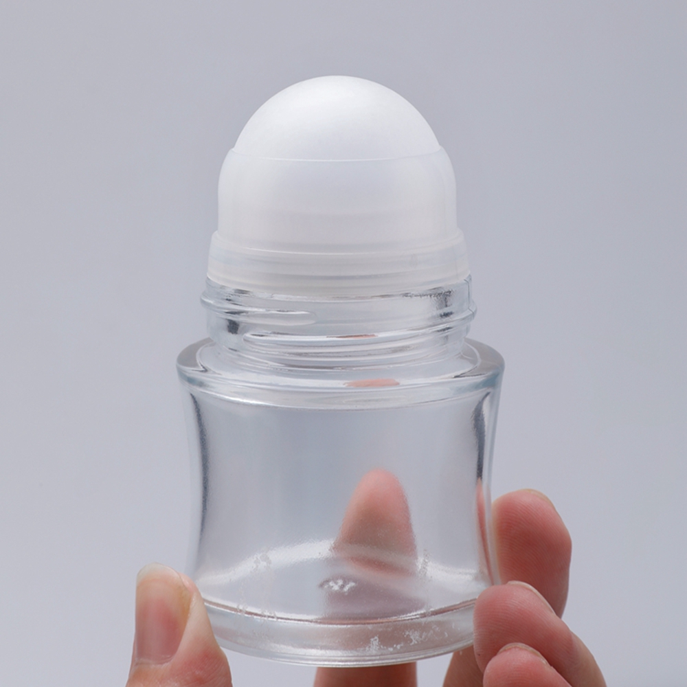 Custom Logo And Color Simplicity Good Quality 50ml Ball Diameter 35.2mm Height 92mm Multipurpose Empty Deodorant Perfume Antiperspirant Essencial Oil Roll on Clear Glass Bottle