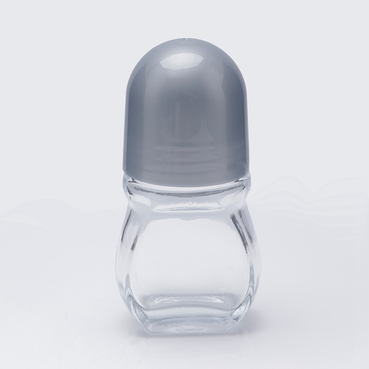 Factory Supply Cheap Wholesale Custom Label Eco-friendly Round Shape Essential Oil Antiperspirant Container Frosted Empty Refillable 50ml Clear Roll On Perfume Oil Bottle