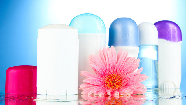 The Advantages of Roll-on Bottles for Men's Grooming Kits