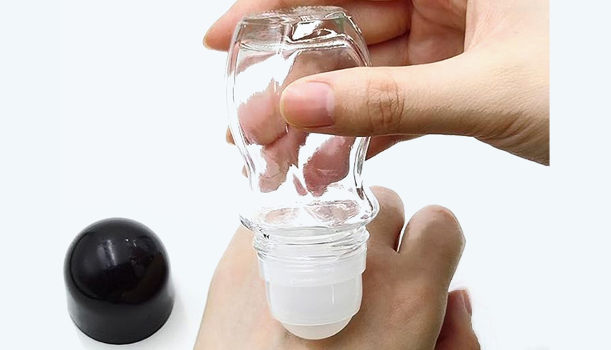 How to Properly Use a Roll-On Bottle for Skincare Applications