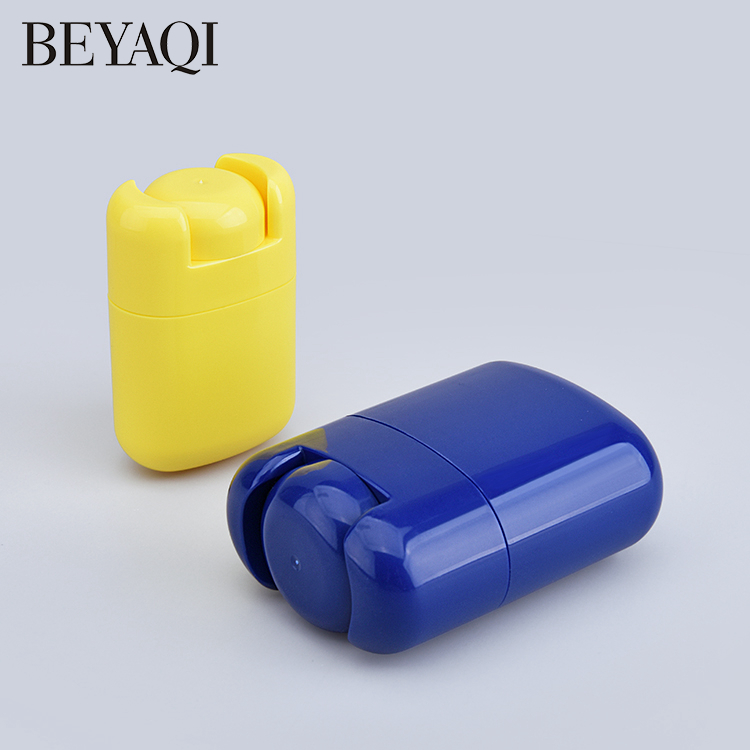 Customized 15g Rotate Lip Gloss Lip Mask Lip Mud Bottle Plastic Blush Stick Solid Balm Deodorant Tube Makeup Container