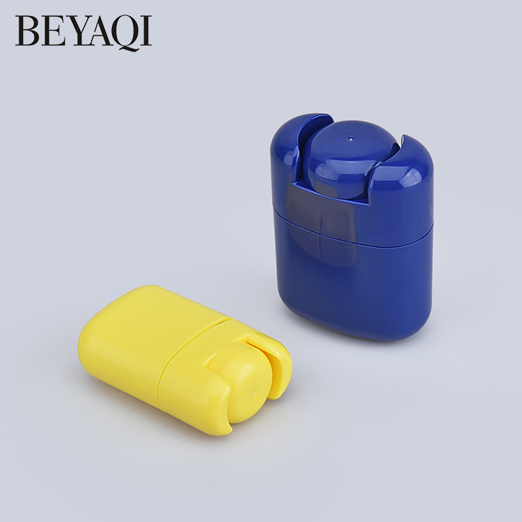 Customized 15g Rotate Lip Gloss Lip Mask Lip Mud Bottle Plastic Blush Stick Solid Balm Deodorant Tube Makeup Container