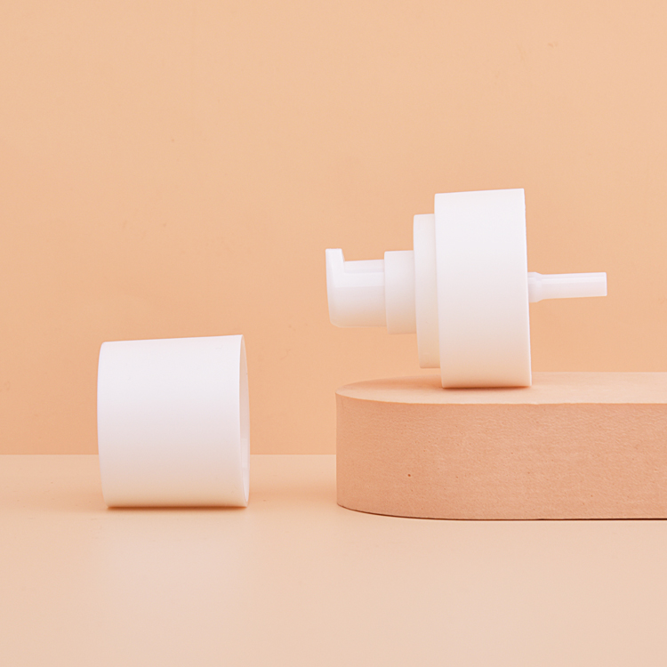 Custom Color Logo Cosmetic Packaging Plastic 24/410 Smooth Lotion Pump 0.15cc 0.2cc White Liquid Dispenser Cream Pump