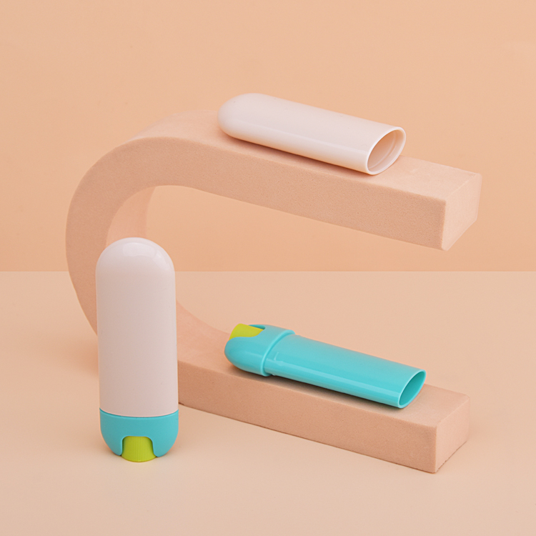 Manufacturer Wholesale 4.5g Small Plastic Cosmetic Solid Perfume Balm Container Tube with Bottom Swivel Plastic Concealer Tube