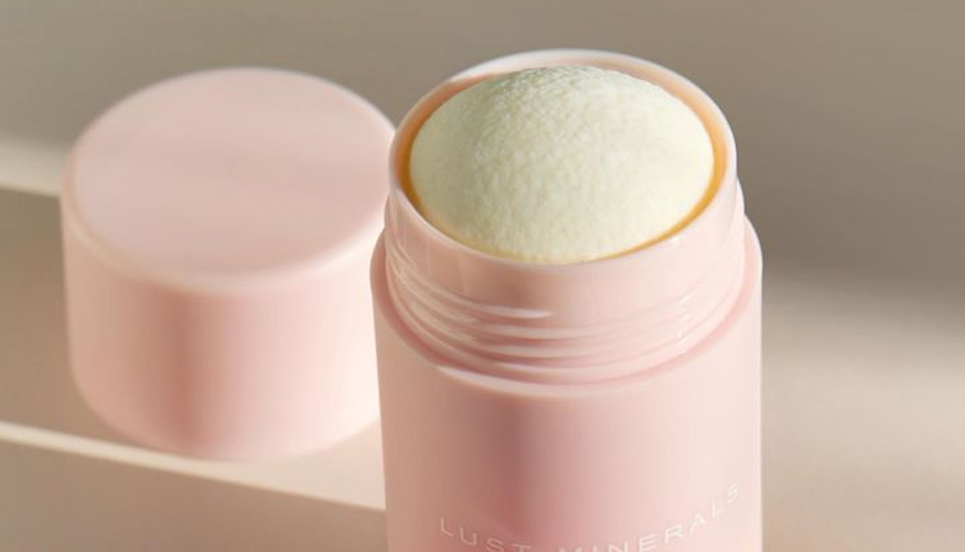 How To Choose An Eco-Friendly Deodorant Stick Bottle Supplier