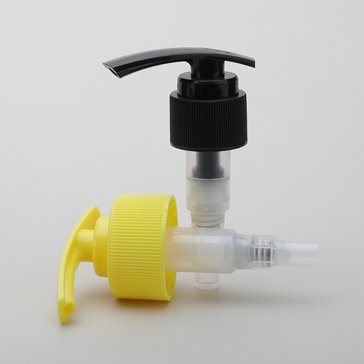 33/410 Custom Logo Wholesale Vendor Screw 4CC Dispenser Lotion Bottle with Pump