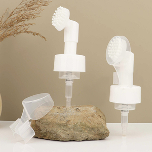 High End Wholesale 42/410 Plastic White Foam Pump with Plastic Brush