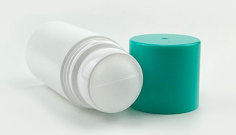 The Benefits of Roll-on Bottles for Travel Products