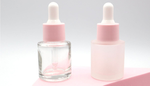 Why Some Frosted Bottles Feel Premium — While Others Feel Cheap.jpg